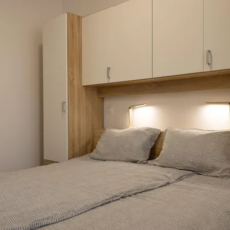 Apartmaji 
